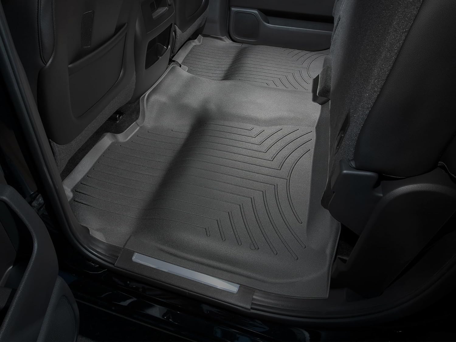 WeatherTech Custom Fit FloorLiners for GMC Sierra 2500HD / 3500HD, Silverado 2500HD/3500HD, Silverado 2500HD/3500HD - 2nd Row (445422), Black