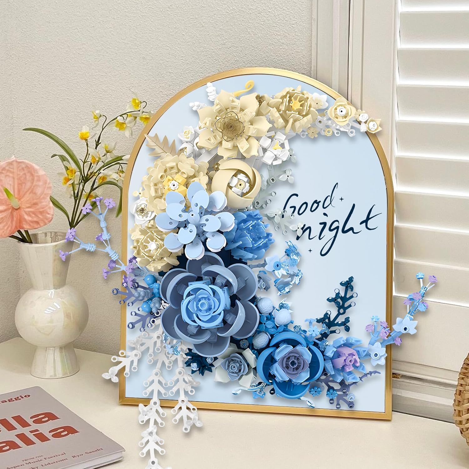 SUNHABI Flower Building Set for Adults, Crescent Moon Botanical Art Display, Creative Floral Home Décor for Table or Wall, Gift for Flower Lovers