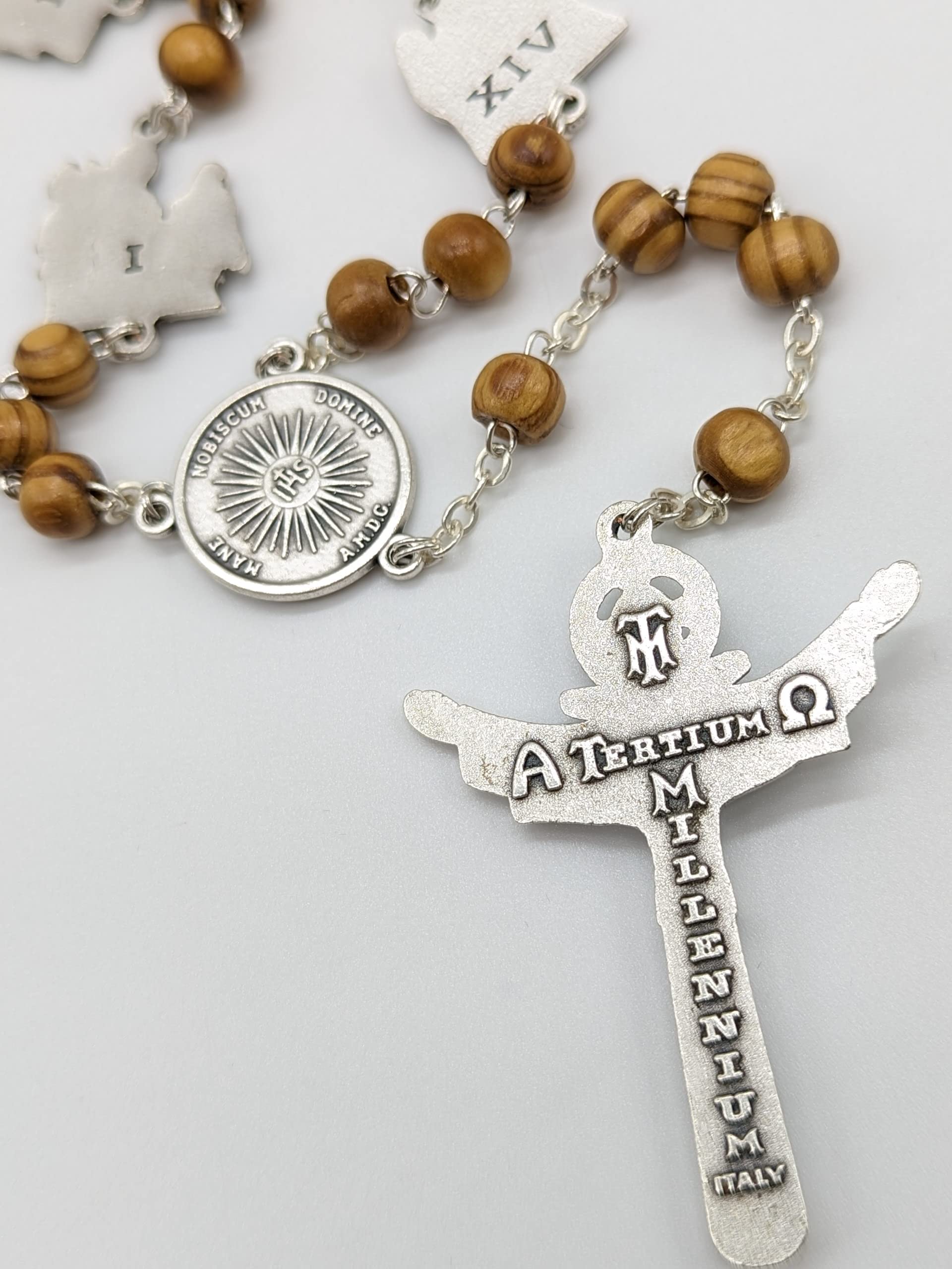 OVUNQUE PROTEGGIMI Rosario della Via Crucis, Devozionale della Quaresima, Artigianale in Legno con Preghiera e Portarosario Incluso