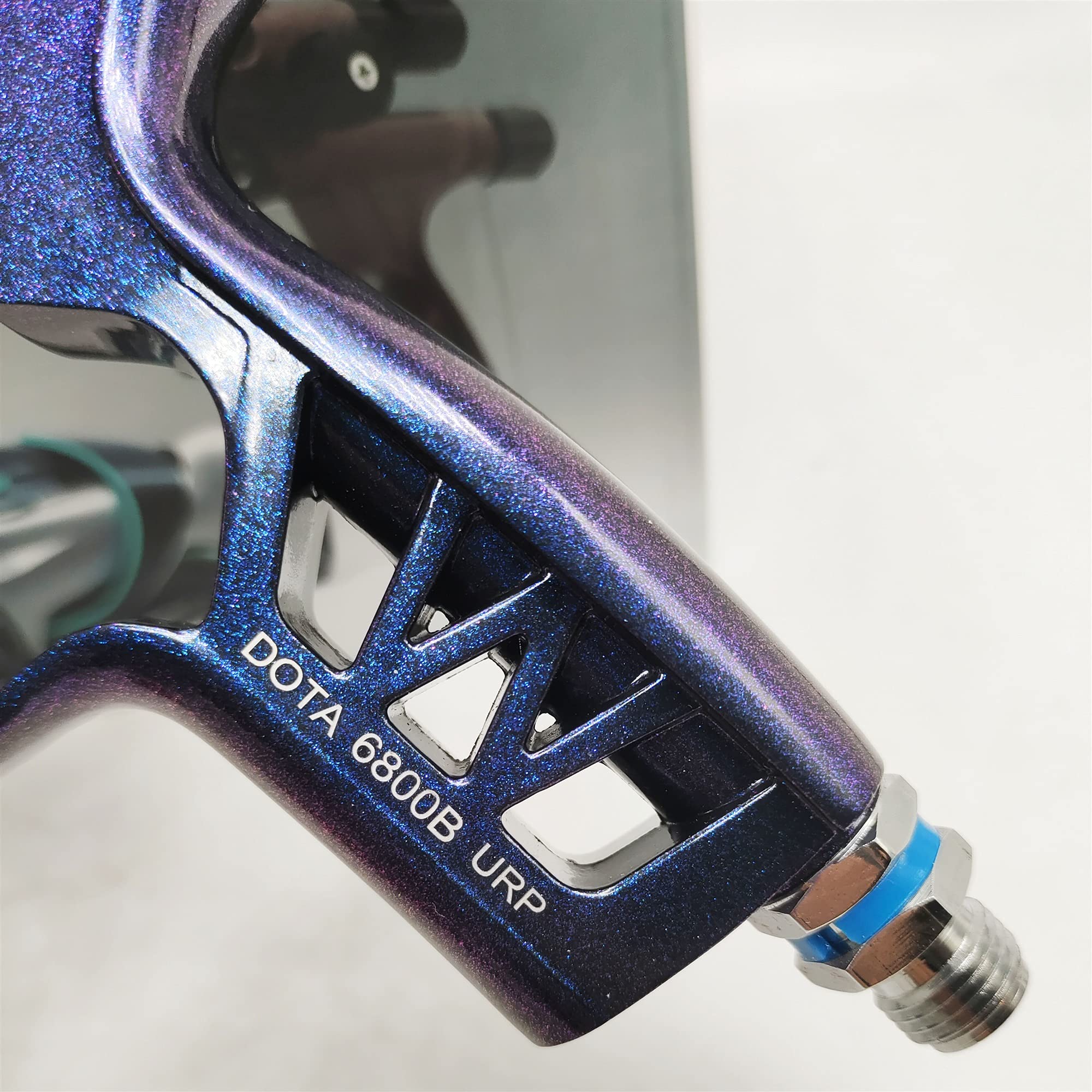 Pistola per verniciare HVLP 5000-6800B Pistola a spruzzo 1.3mm Pistola a spruzzo di Pittura a spruzzo di Pittura per Auto (Colore : Nero)