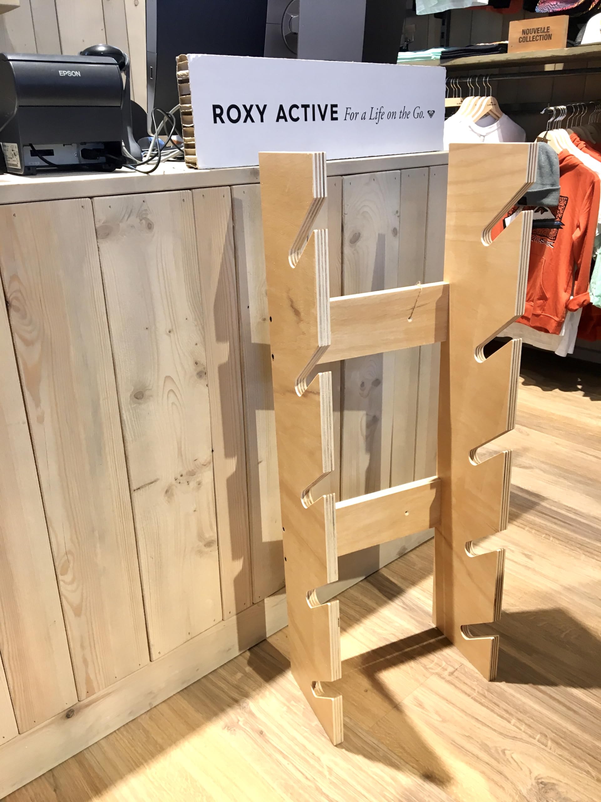 Genérico Wall Four Skate Rack