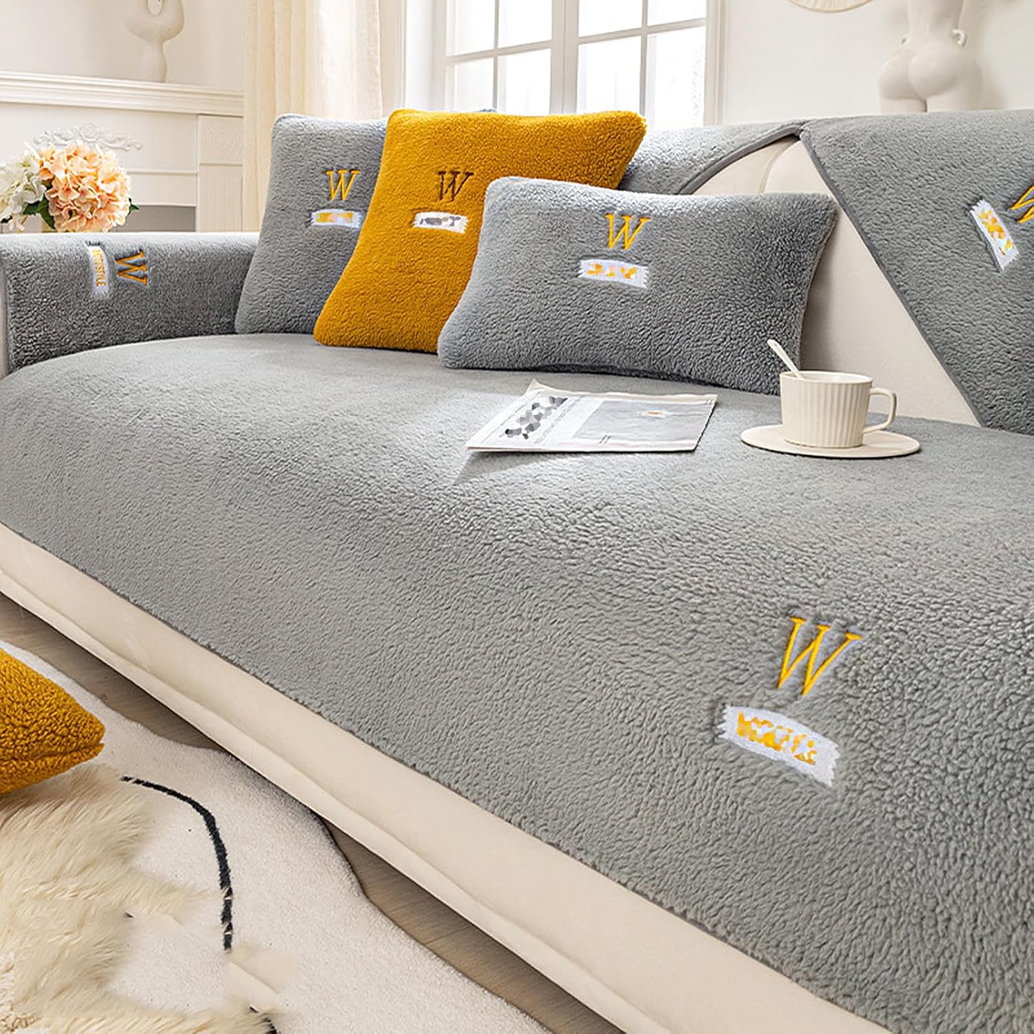 WJXBoos Fleece Couch Covers,Thick Plush Sofa Covers,Keep Warm Winter Non Slip Super Soft Sectional Couch Cover Fuzzy Furry Furniture Protector (Gray,28"x28")