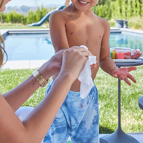 Miniatura 4 de The Honest Company Toallitas beneficiosas Calm + Cleanse  Toallitas de limpieza multitarea  99% de agua, a base de plantas, hipoalergénicas