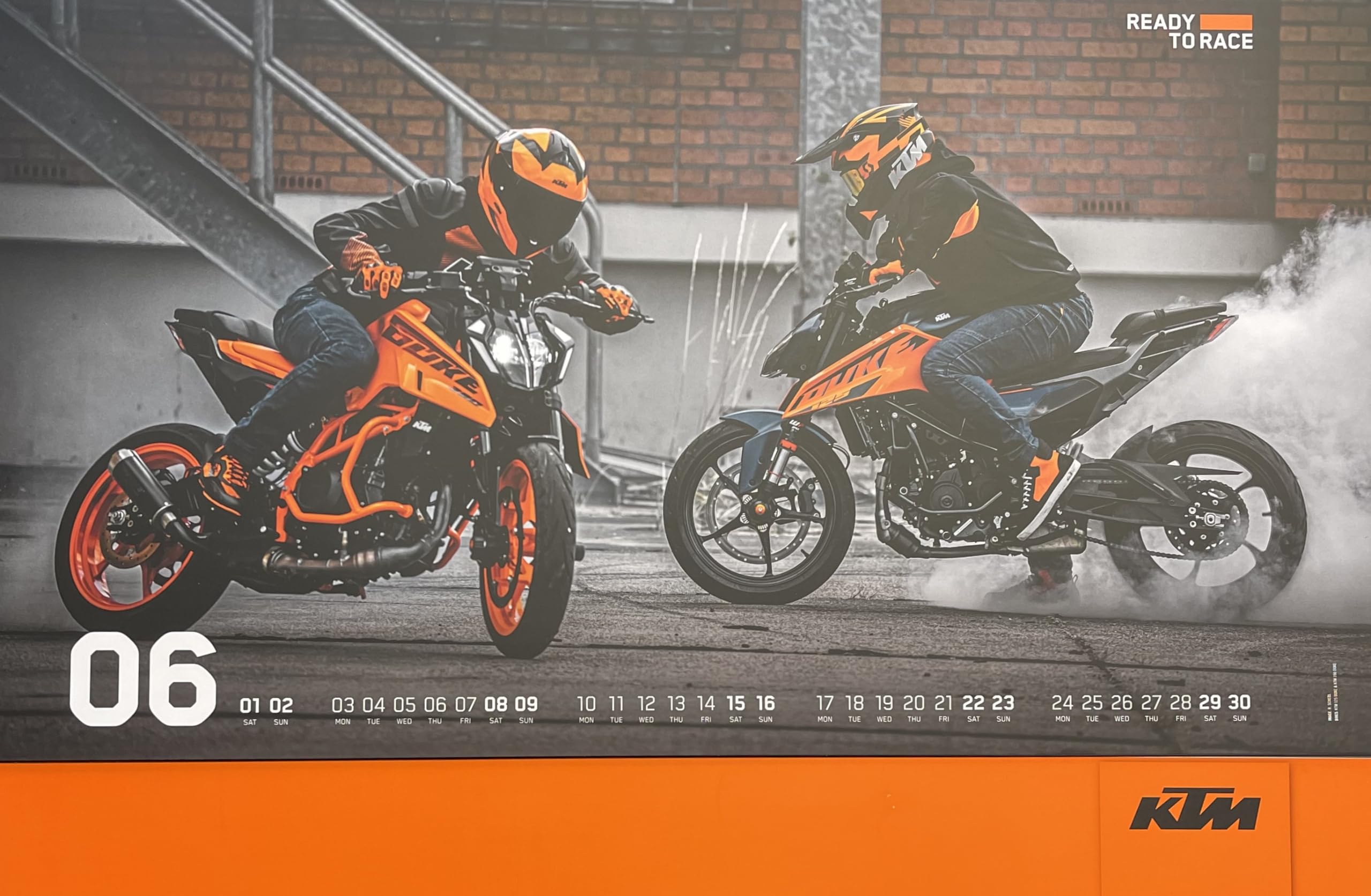 KTM Powerpart Powerwear Calendrier Original 2024 - Édition Limitée Moto Et Sport - Calendrier Mural 594 X 410 Mm