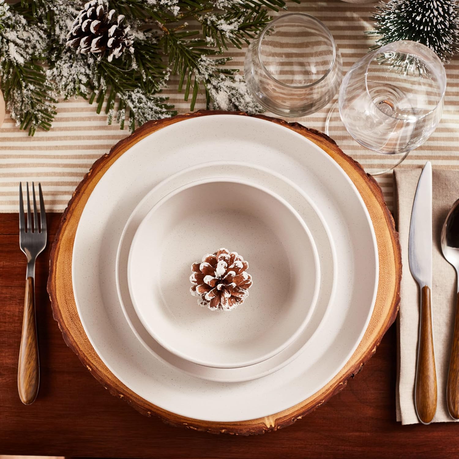  | Stone Lain 32 Piece Stoneware Round Dinnerware Set, Service for 8, White Speckled: Dinnerware Sets