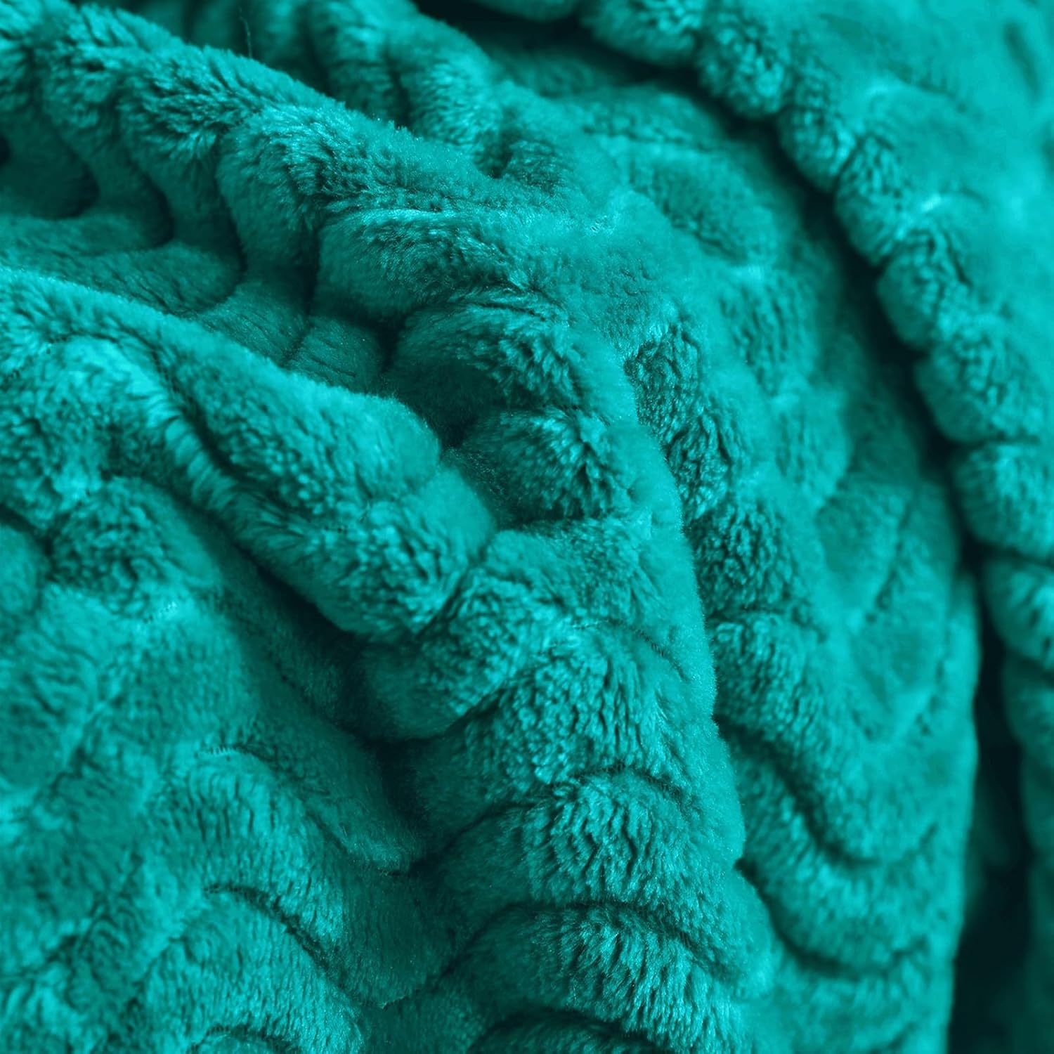 Exclusivo Mezcla Queen Blanket for Bed, Cozy Lightweight Fleece Blankets for All Season, Decorative Giftable Fuzzy Plush Wave Textured Suitable for Women, Men, Teal, 90x90 Inches - Image 6