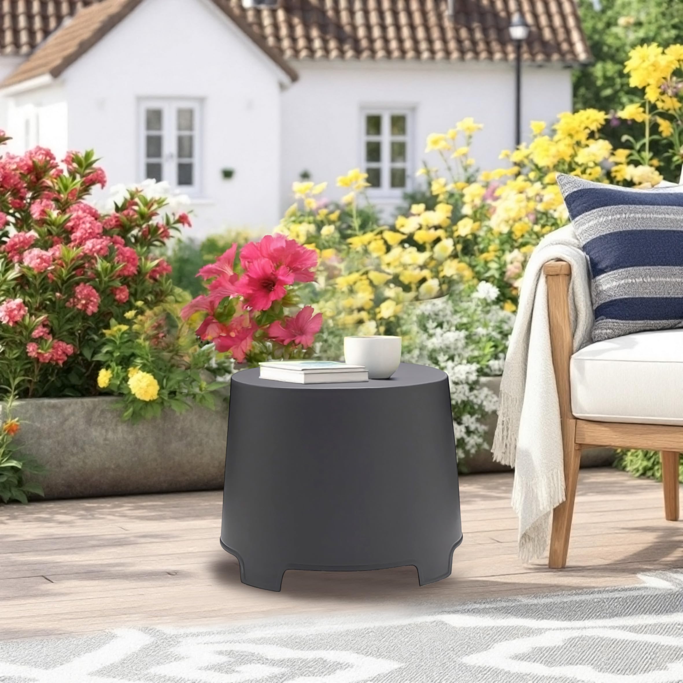 Tavolino rotondo in plastica antracite 46x40 cm impilabile da giardino