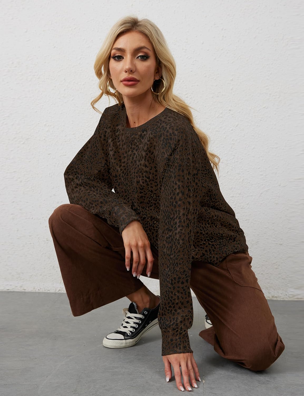 Livtany Women's Leopard Print Loose Fit Sweatshirt Crew Neck Long Sleeve Blouse Casual Distressed Hem Graphic Pullover Tops - Image 4