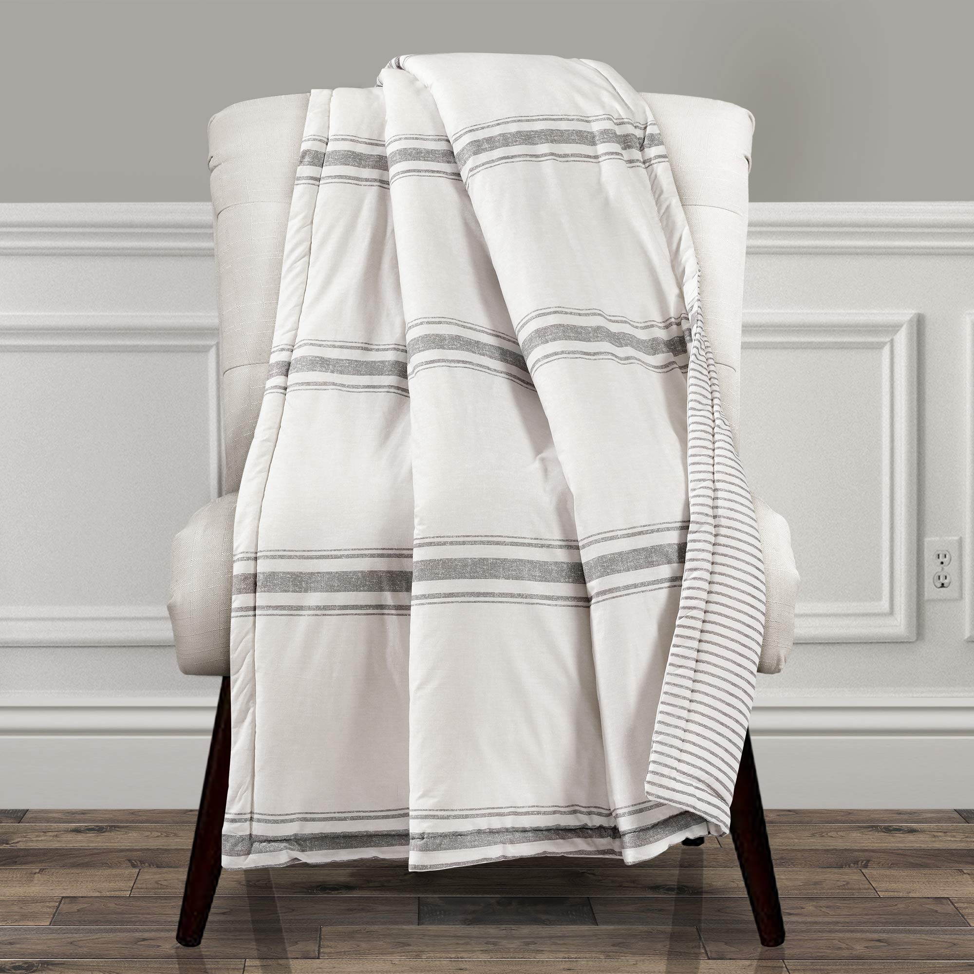 Lush Decor Farmhouse Überwurf, gestreift, 152,4 x 127 cm, Grau