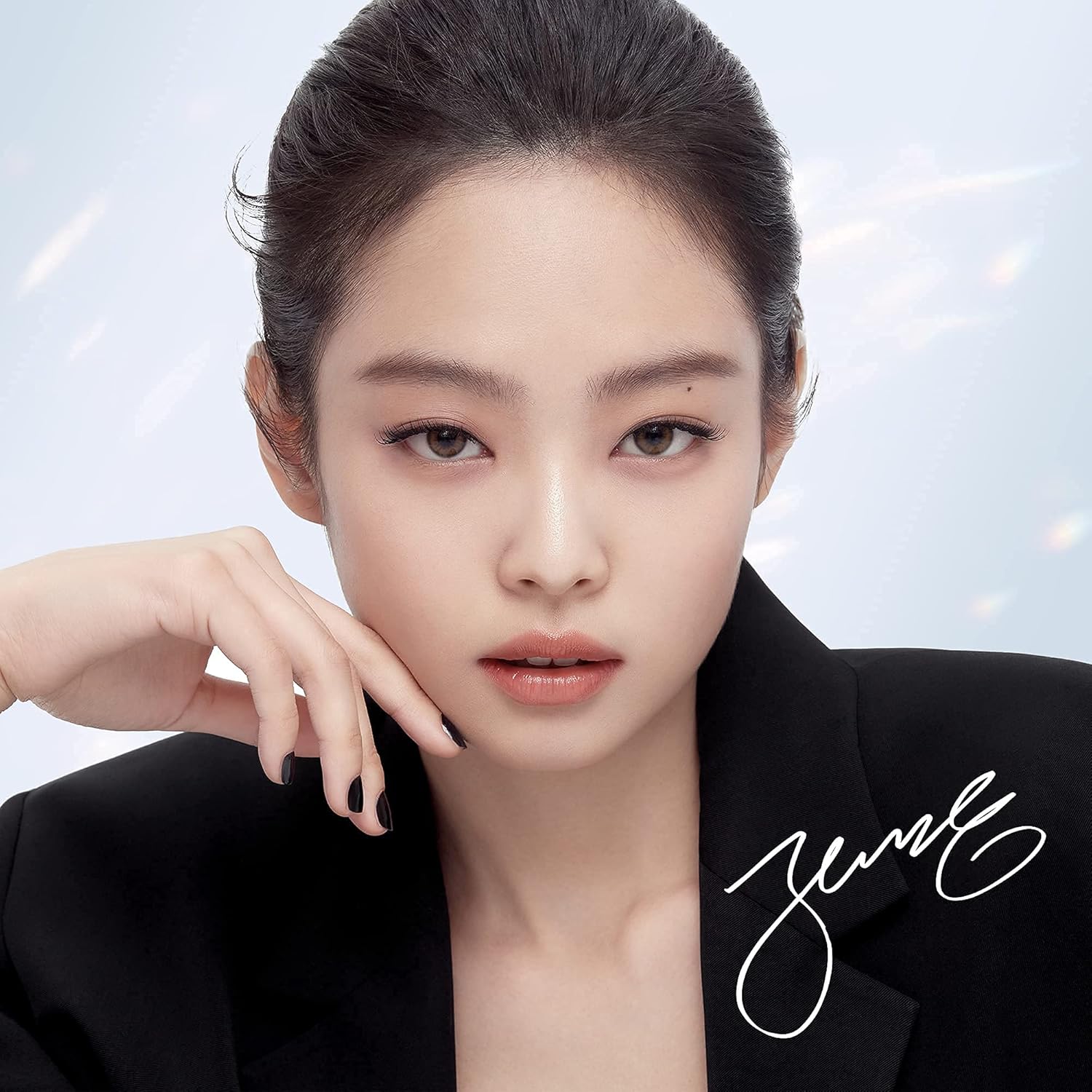 HERA Foaming Facial Cleanser – Professional Deep Cleansing Foam with Cellulose Beads and Milk Thistle – Antioxidant and Hydrating Foam Cleanser – For Bright and Soft Skin – 6.6 Ounce by Amorepacific