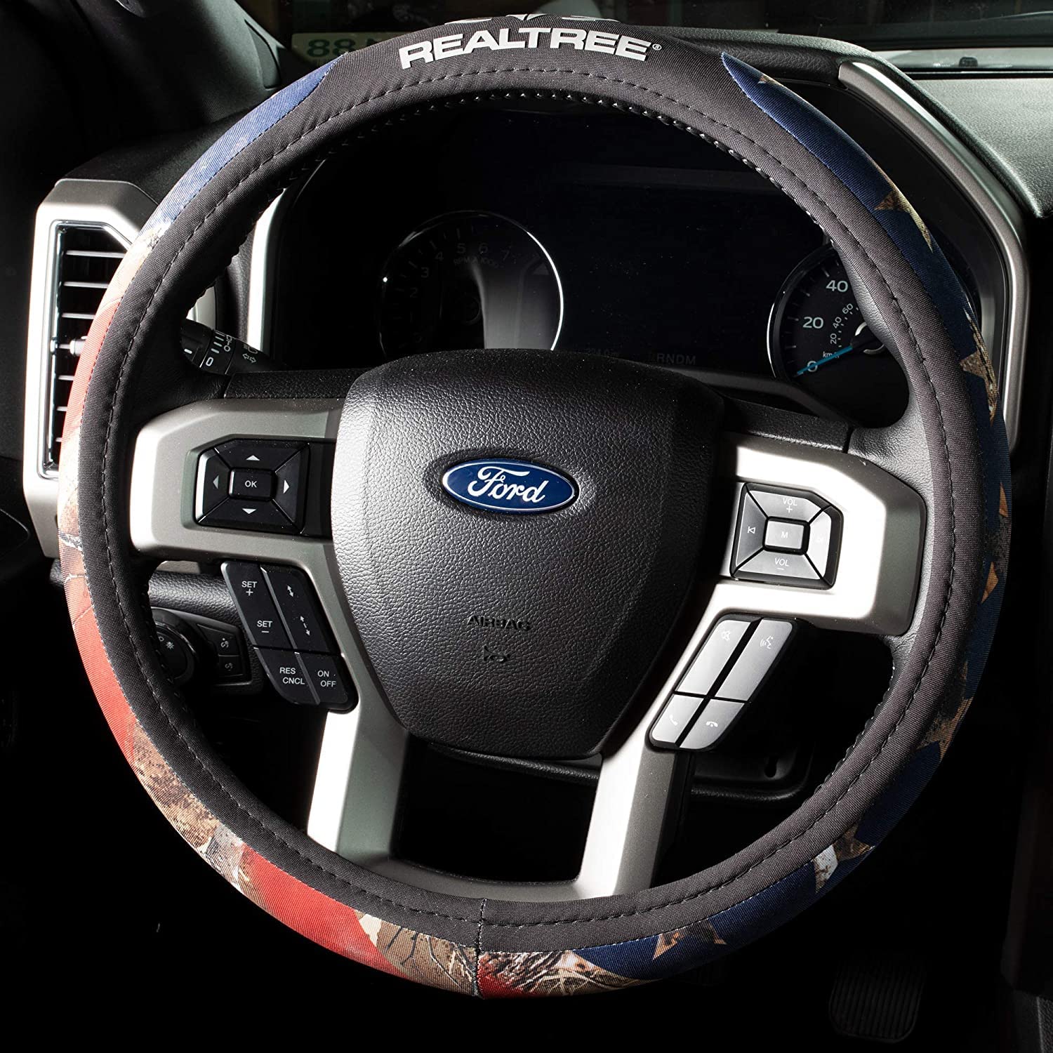 Realtree Edge Camo/Americana Steering Wheel Cover for Truck, Car and SUV (Edge Americana)