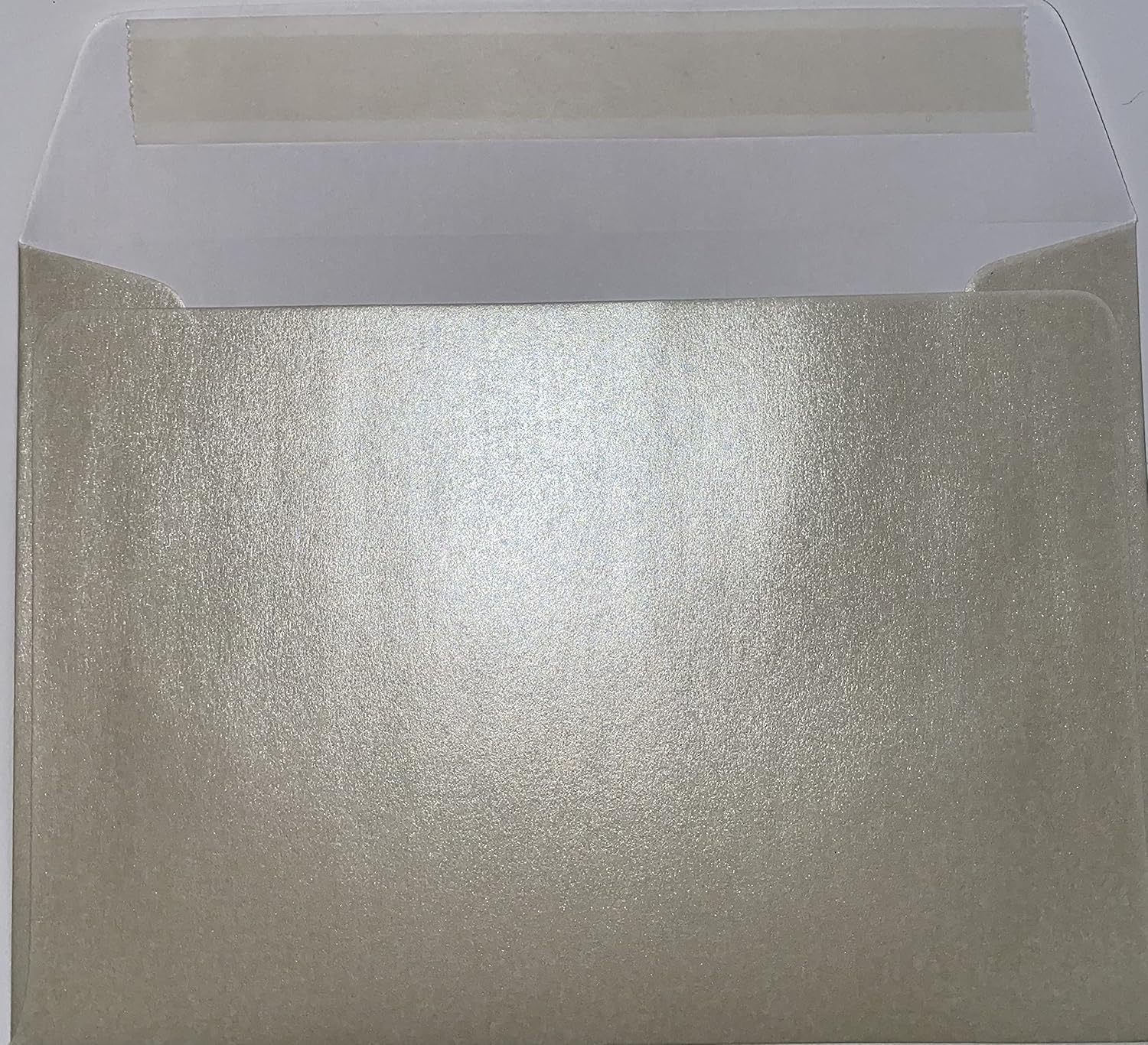 C4 Coloured Envelopes for A4 Paper/Card Peel & Seal Flap Envelopes Pack of 25 (Pearl Ivory Peel & Seal)