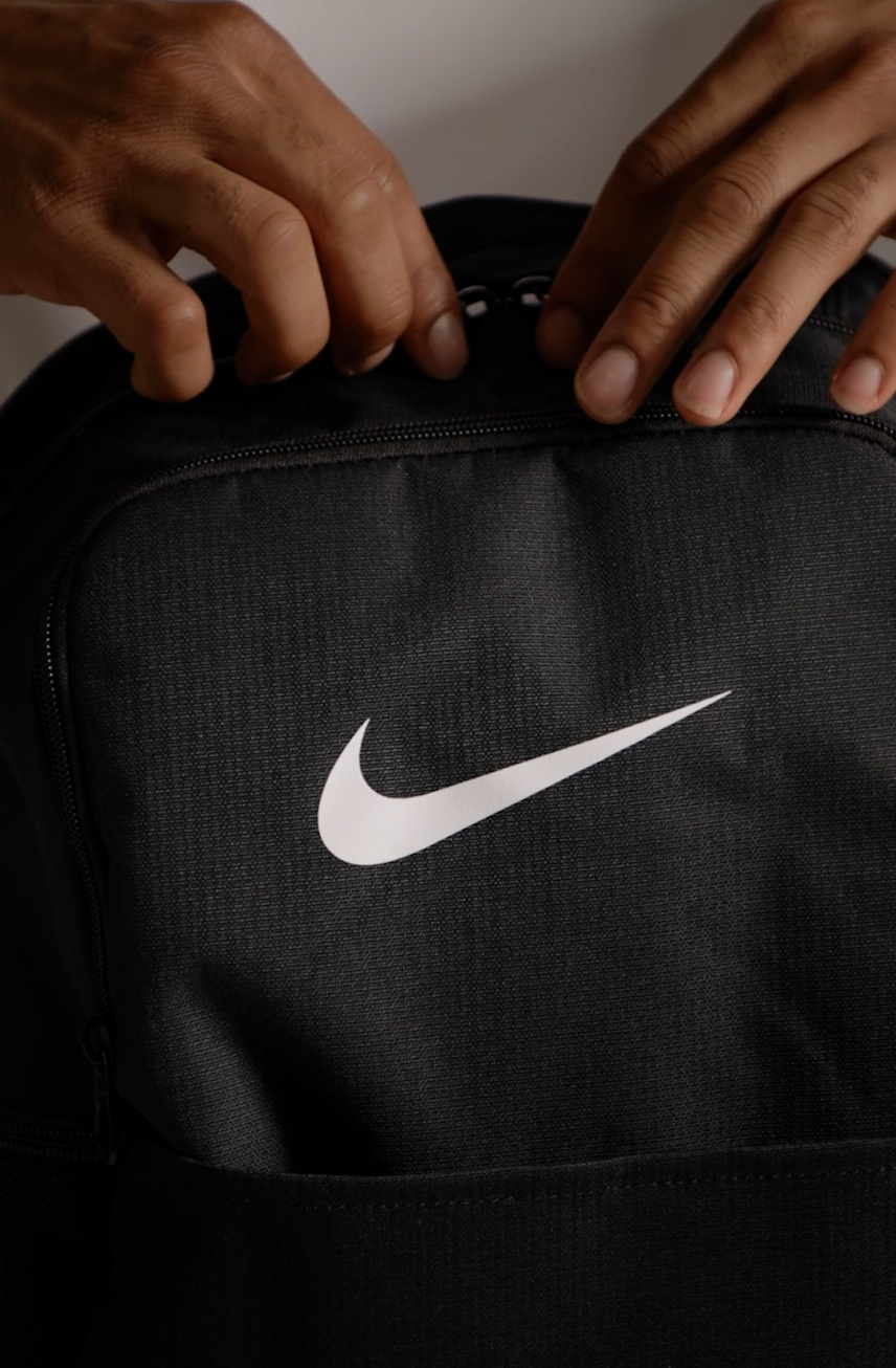 Amazon.com | Nike Unisex Brasilia 9.5 Training Backpack (Medium, 24L),  Black/Black/White, MISC | Casual Daypacks