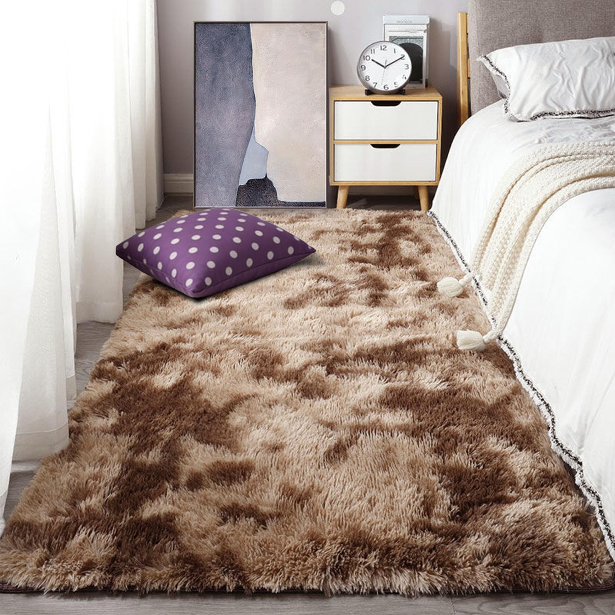 Tapis chambre 140 x 210 cm marron à poil long doux et moderne pour adulte
