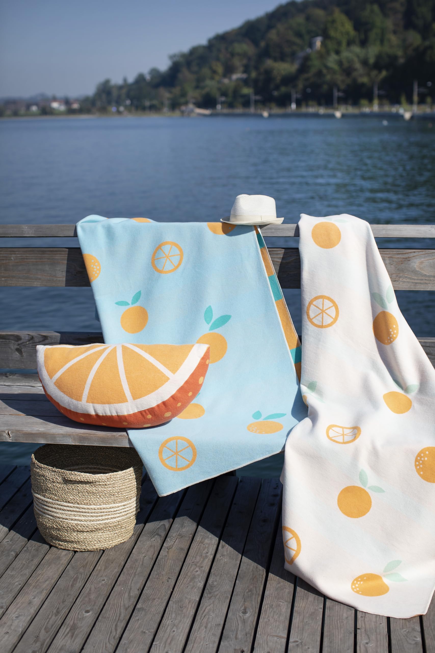 Touch of Class Vintage Floral Paisley Medallion Maisonette Ivory Taupe Cal King Bedspread