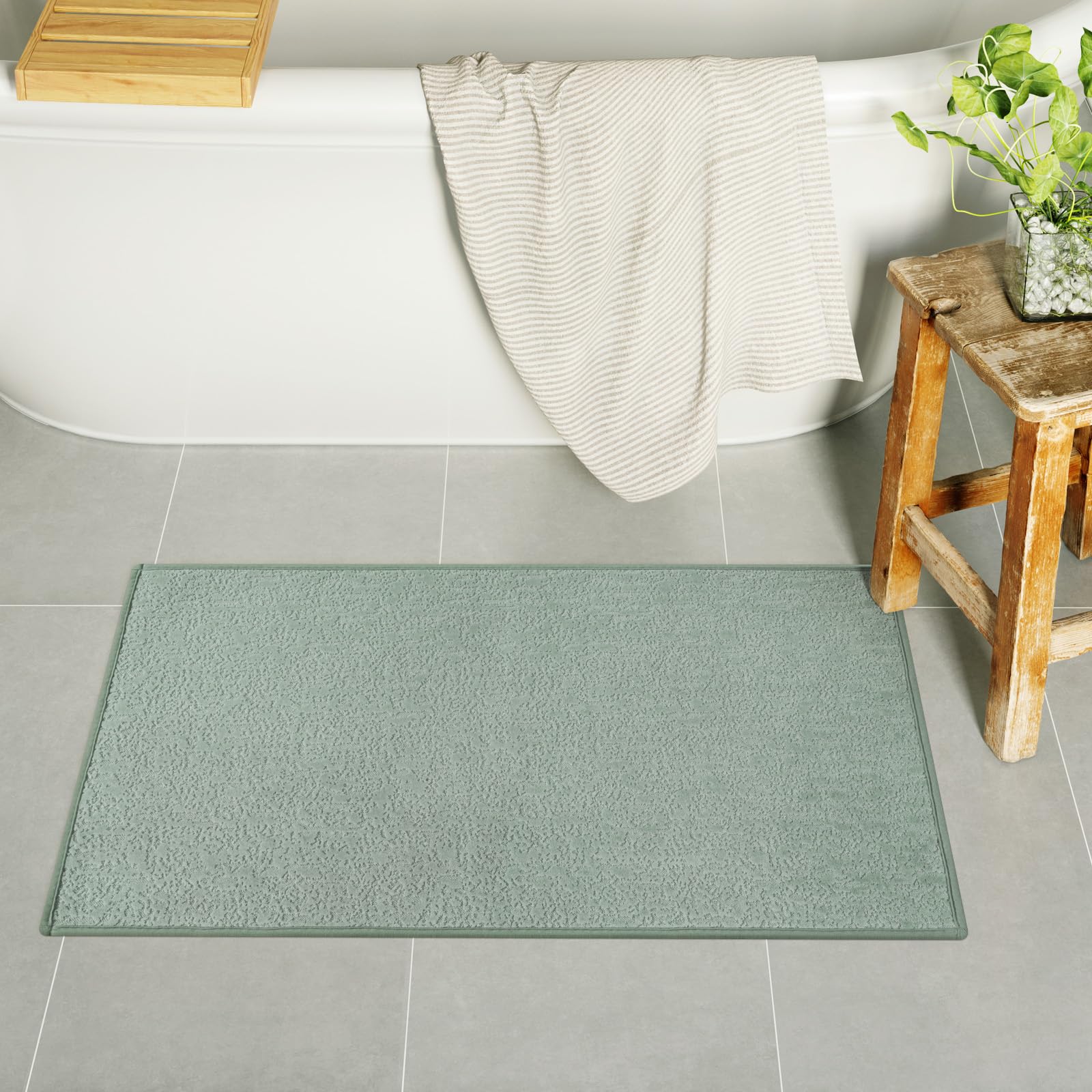Uphome Bath Mat,Ultra Thin Bathroom Rugs,Rubber Bath Mats for Bathroom,No Slip Bath Rugs,Quick Dry,Machine Washable,Low Pile,Absorbent,for Bath Sink