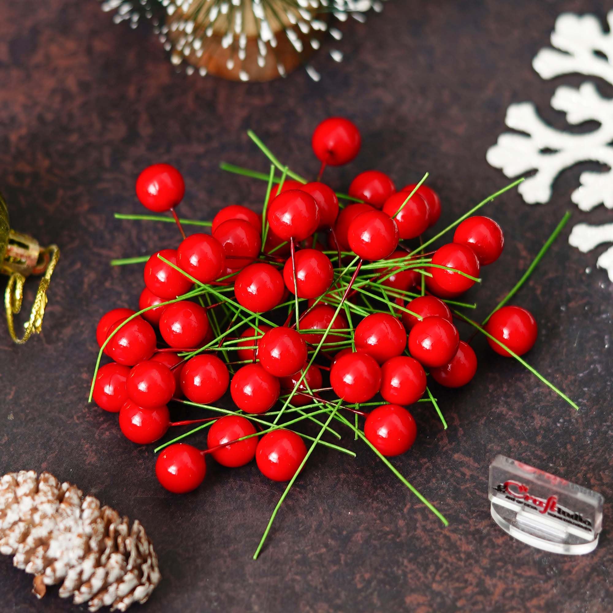 eCraftIndia Christmas Decor Artificial Holi Berries Cheery Fruit for Christmas Tree Decoration Flower Wreath DIY Xmas Craft (Pack of 50) Ornaments Props Xmas Decorations Items for Home Office