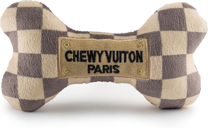 Haute Diggity Dog Chewy Vuiton Bone Peluche para perro, juguete de parodia de diseñador | Juguetes masticables de peluche suaves y duraderos con chirriador interactivo para perros pequeños y medianos, lavables a máquina, color tostado, grande