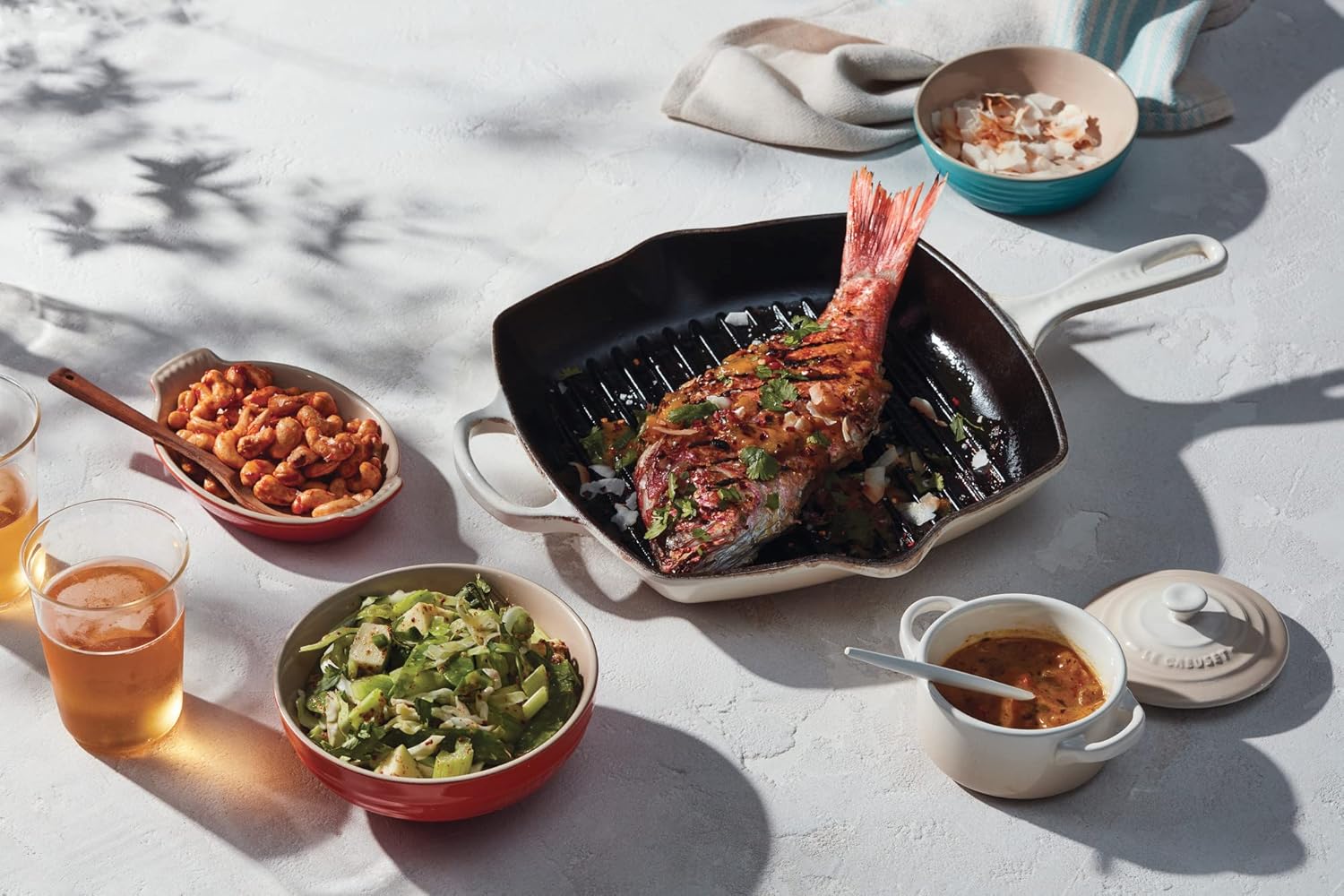 Le Creuset Enameled Cast Iron Signature Square Skillet Grill, 10.25", Oyster - Image 8