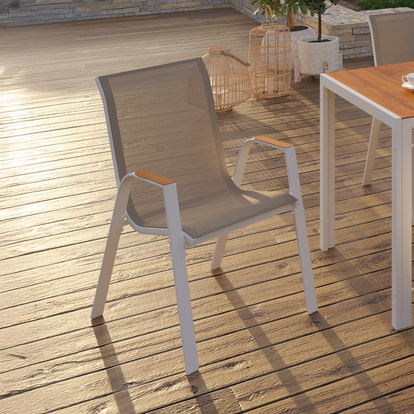 IDMarket - Juego de 6 sillas de jardín apilables NOUMEA de metal y textileno en blanco y madera