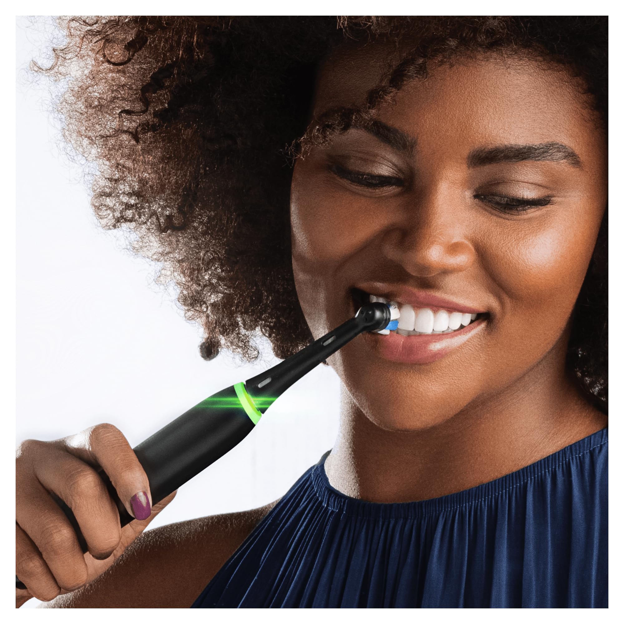 Oral-B iO 5N Elektrische Zahnbürste, Schwarz, Bluetooth, 1 Bürste, 1 Reiseetui