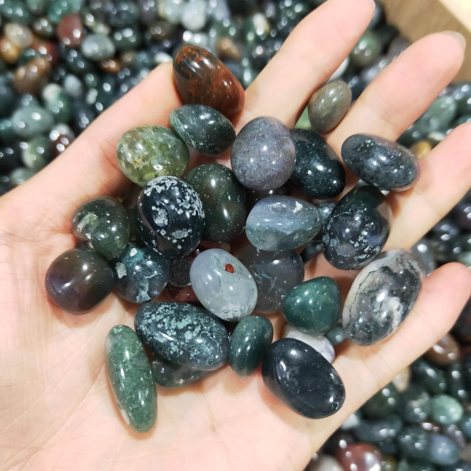 Crystal Healing Meditation Decoration 300 Grams of Natural Aquatic Agate Gravel Healing Crystal Stones and Mineral Aura Fish Tank Decoration Garden Landscape Home Decoration (Size : 300g)