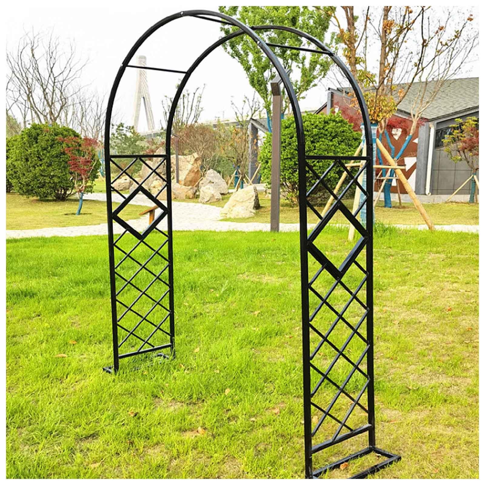 Pergola extérieure en métal : le treillis parfait contre le vis-à-vis