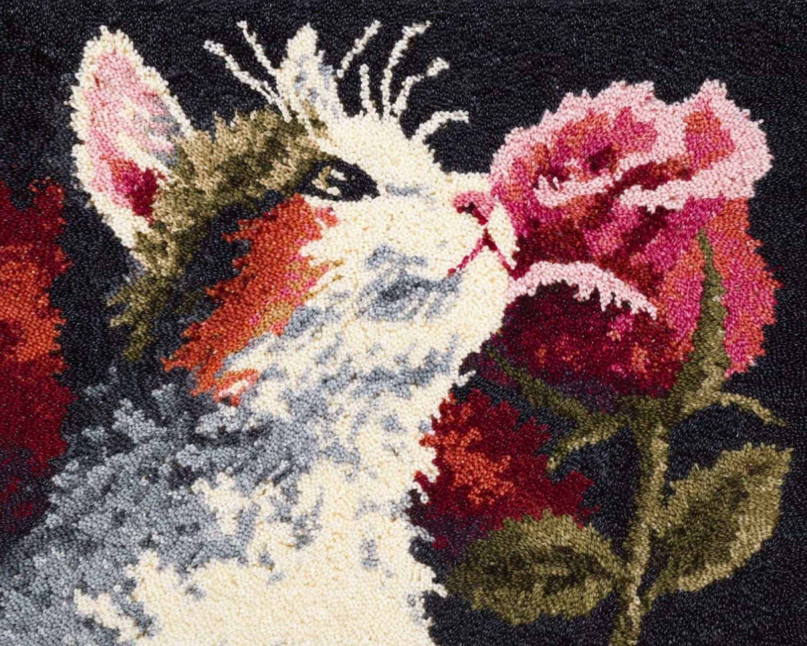 Wallphantom DIY Kit Alfombra Gancho De Pestillo,El gato olfatea las rosas.,Kit De Ganchillo Para Principiantes,Fabricación De Alfombras,Needlework Crafts Rug for Home Decor,90x120cm