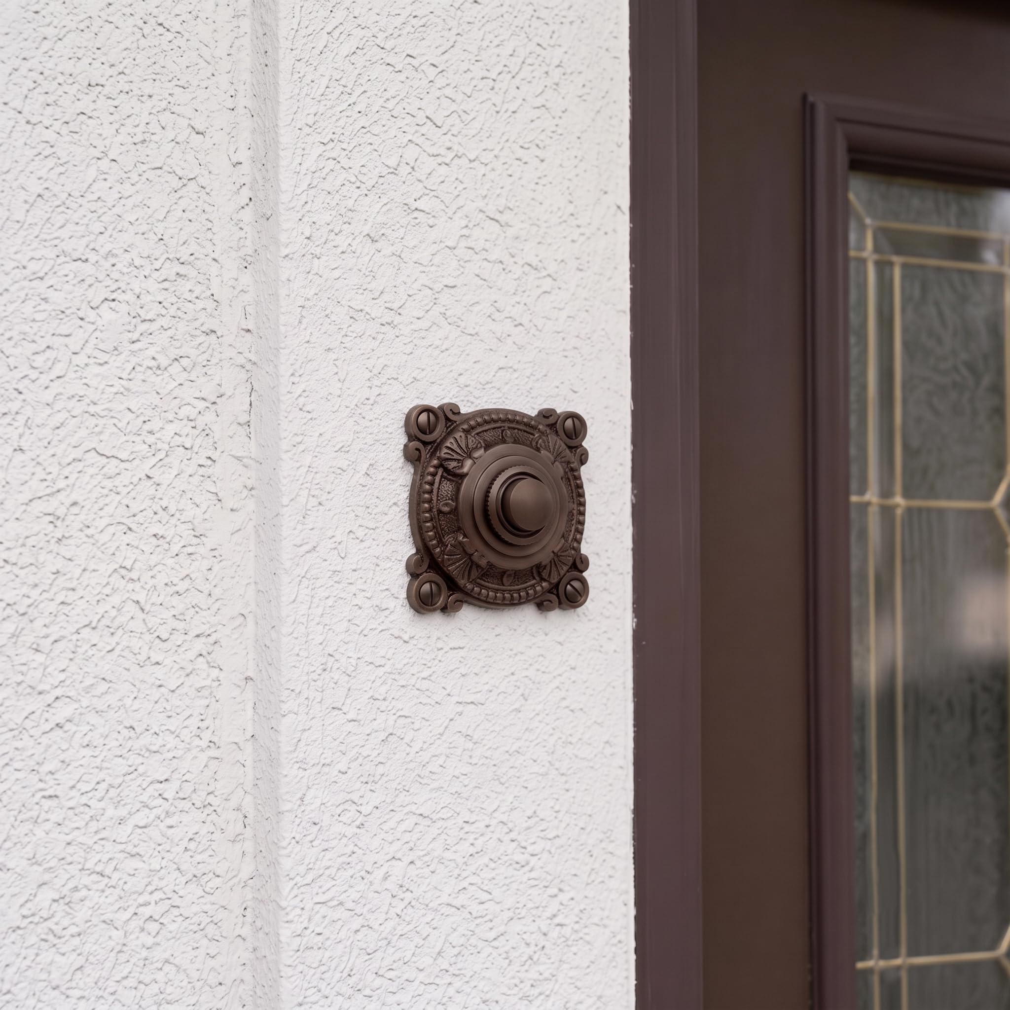 Ventano Antike Türklingel Unterputz (50 mm) – Massive Messing Klingelplatte antik patiniert, verziert – Ornamentale Jugendstil-Klingel für die Haustür