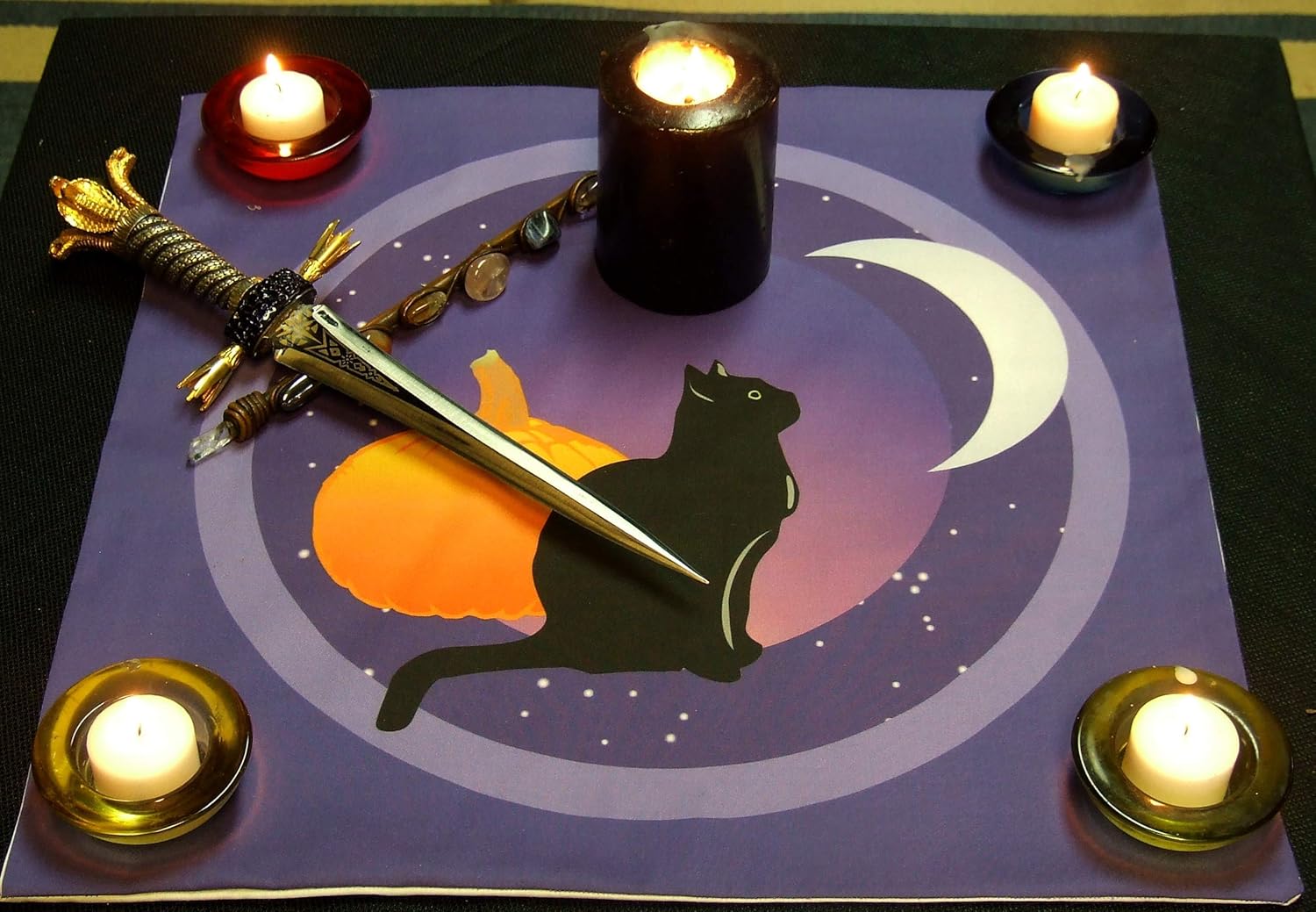 Altar Cloth or Tarot Mat - Black Cat and the Moon - Pagan or Wicca Altar or Tarot Cloth