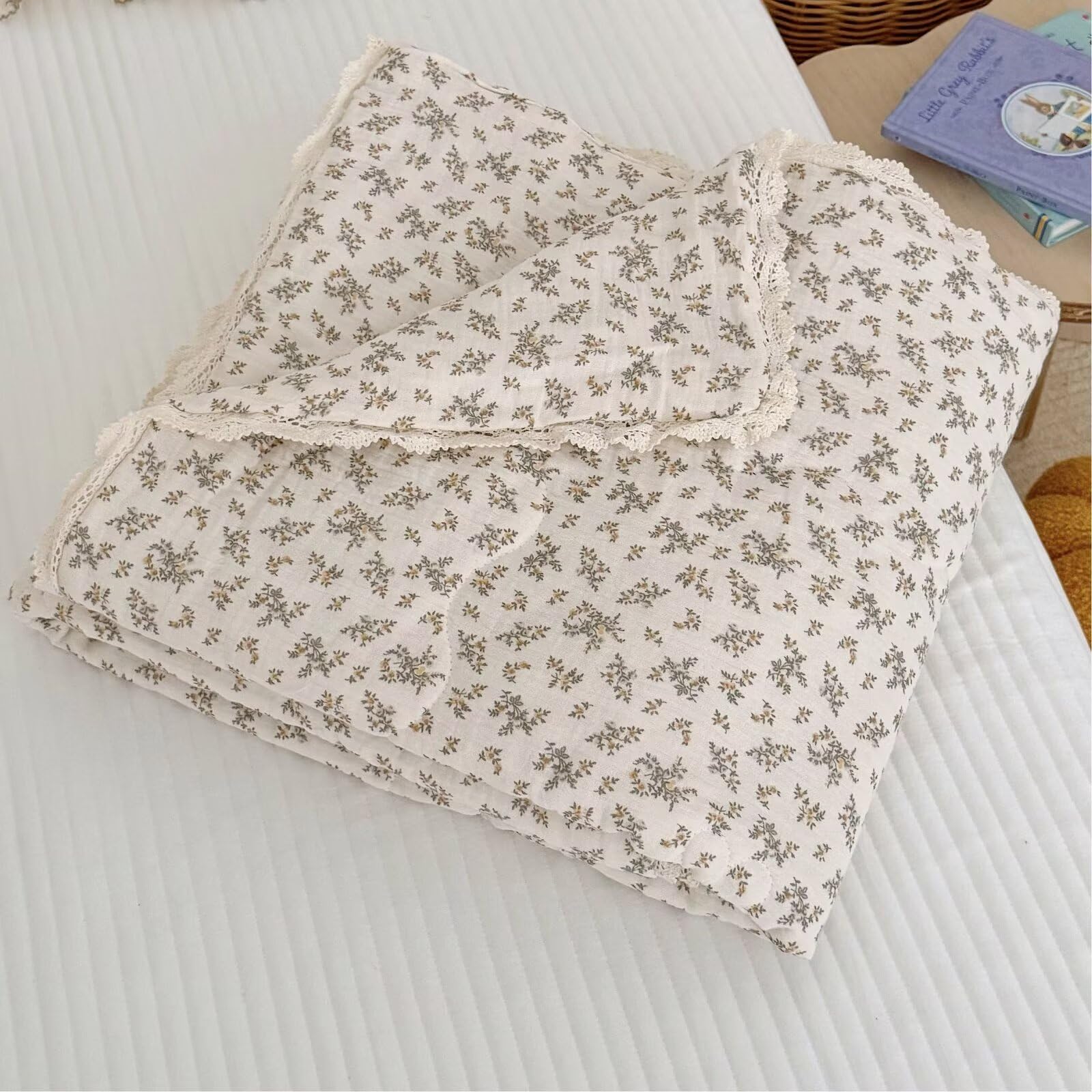 BuLuTu Muslin Kids Quilt Soft Breathable Toddler Girls Boys Twin Bed Comforter, Vintage Floral Quilted Blankets with Lace Edges, Osmanthus Print, 60x78 Inches, Machine Wash