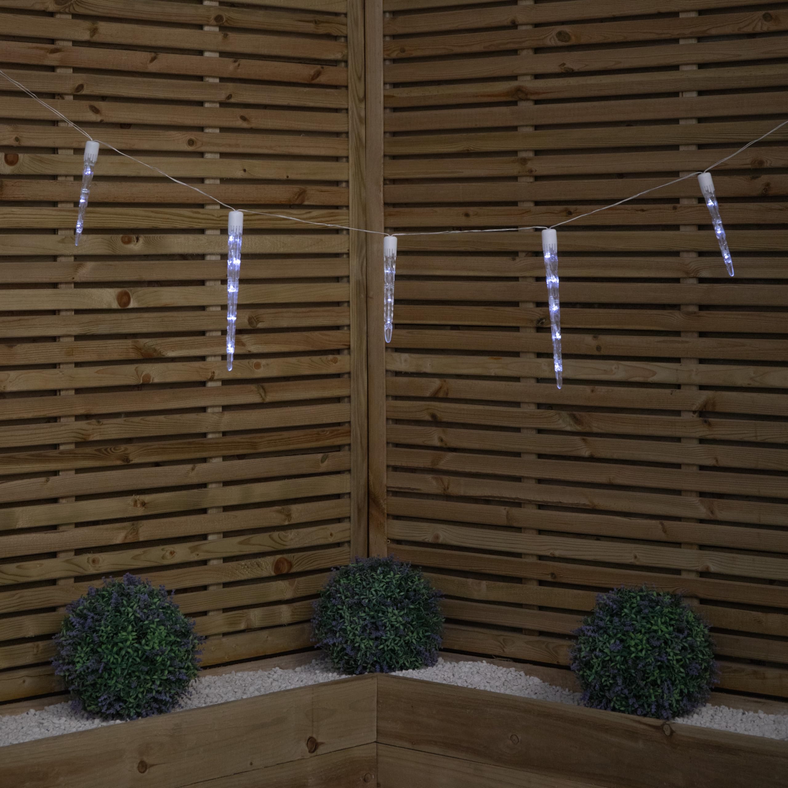 Samuel ALEXANDER 2.7m Set of 10 Battery Operated In-Lit Christmas Icicle Lights with 40 Cool White LEDs