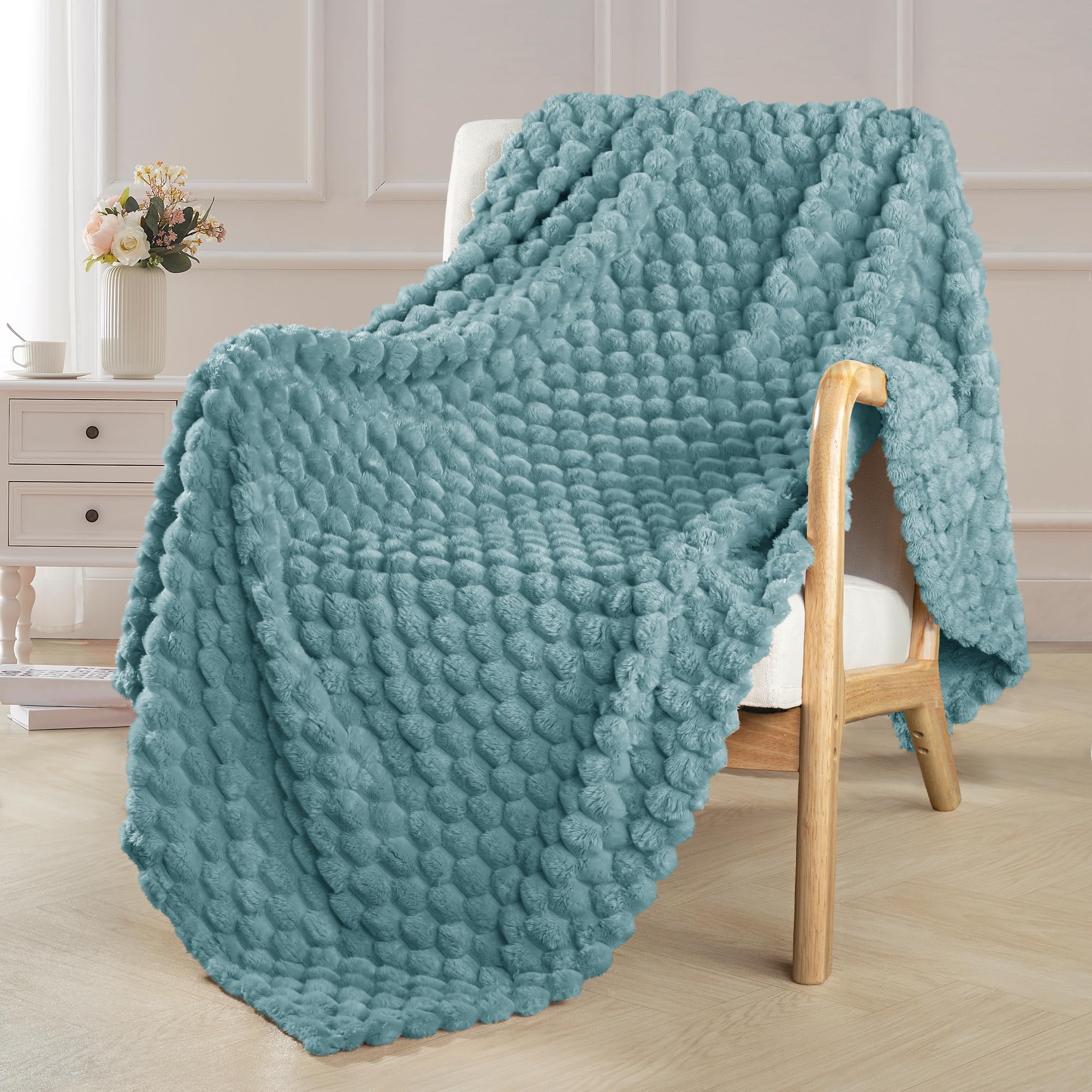 Exclusivo Mezcla Extra Large Soft Fleece Throw Blanket, 50x70 Inches 3D Clouds Stylish Jacquard Throw Blanket for Couch, Cozy Soft Lightweight for All Season, Celadon Blanket