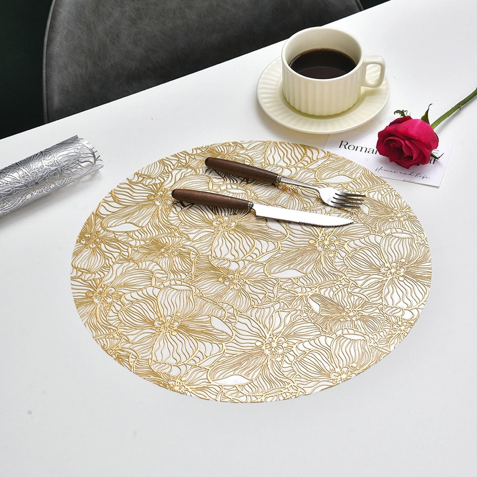 Sets de table dorés 38 cm lot de 8 : dessous de plat ajouré salle à manger