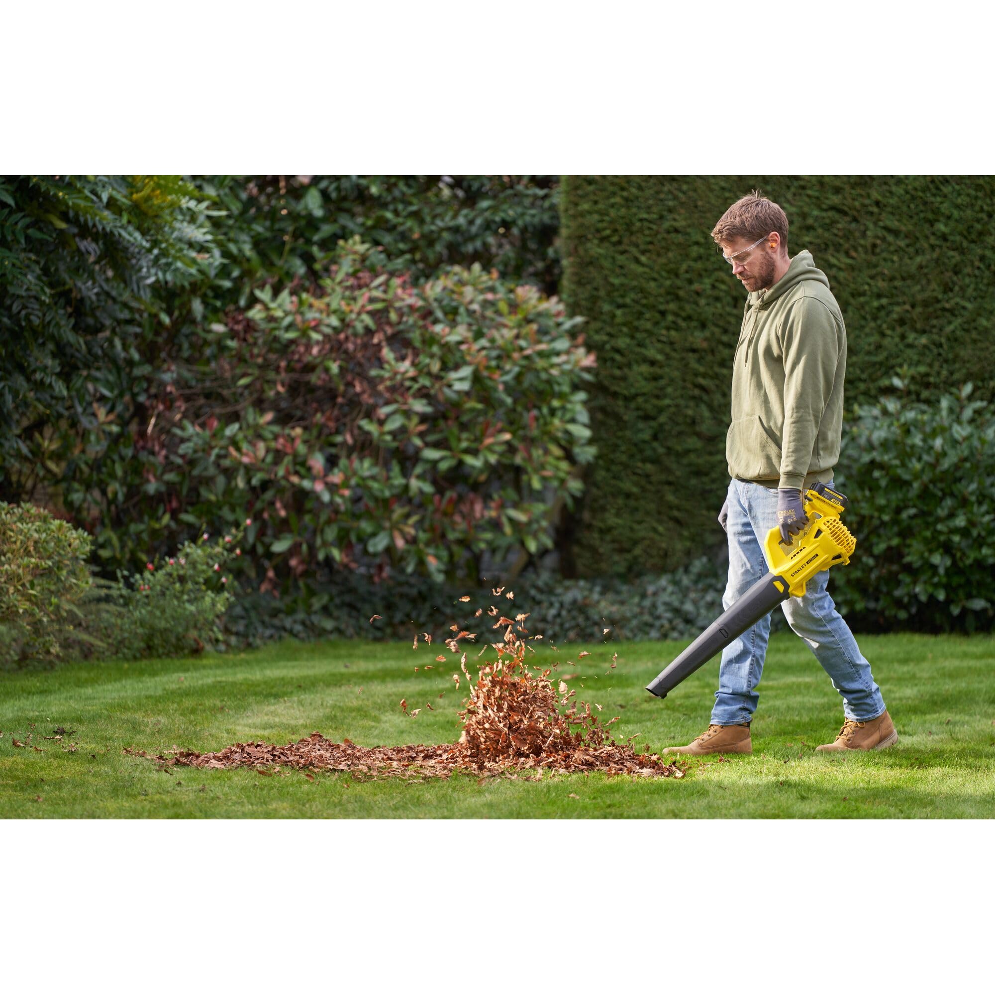 STANLEY FATMAX Souffleur sans Fil STANLEY FATMAX V20, Distance de dégagement de 3 m, unité Nue, SFMCBL714B-XJ