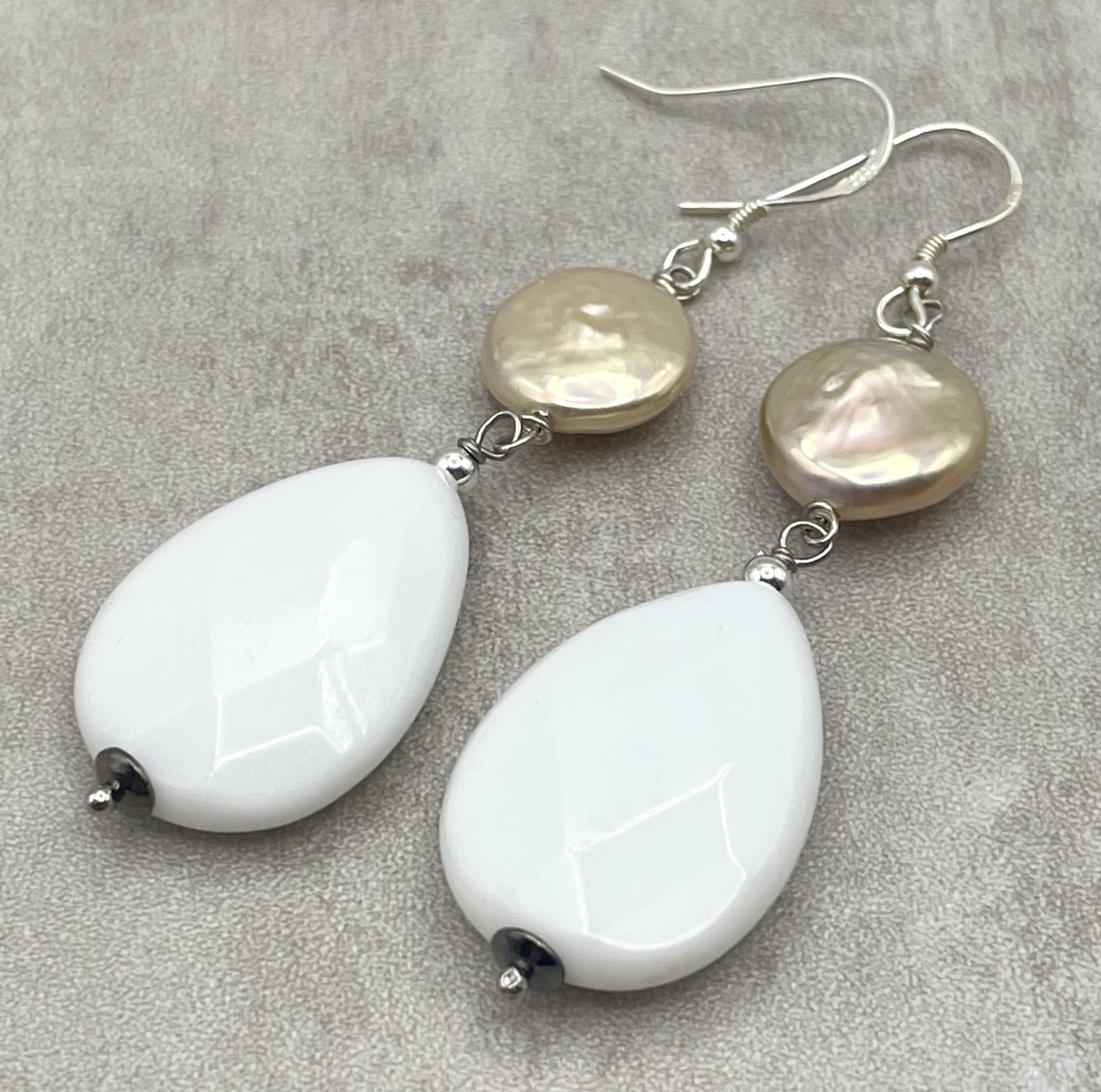Orecchini con Agata Bianca e Perle Rosa, Pendenti Lunghi, Argento 925, Gioielli Pietre Dure, Bijoux Estate, Regalo Compleanno per Donne