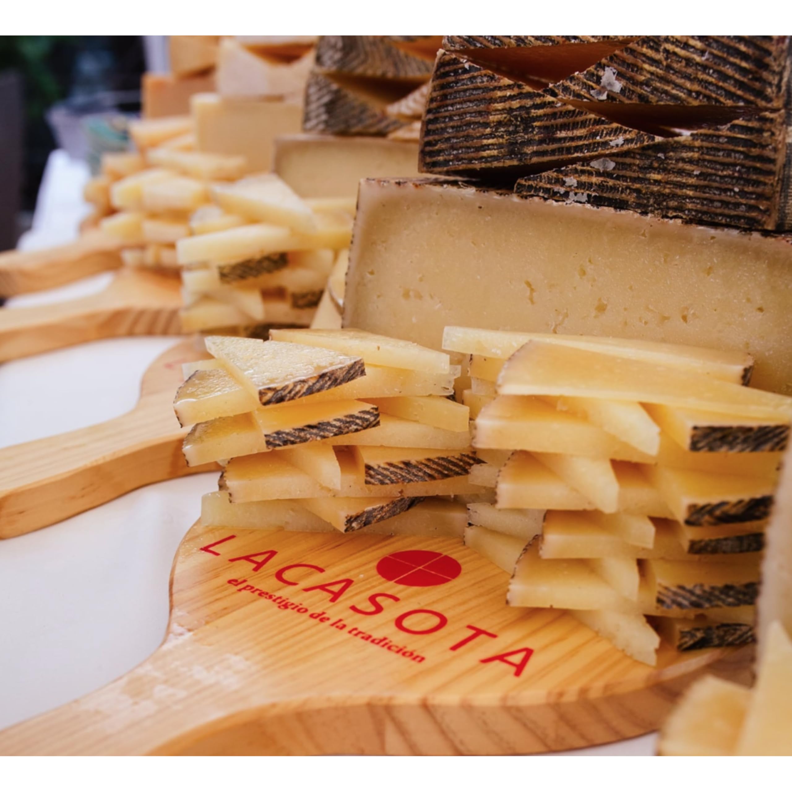 Queso Manchego DOP Marantona Curado 0.700 kg Sabor Intenso