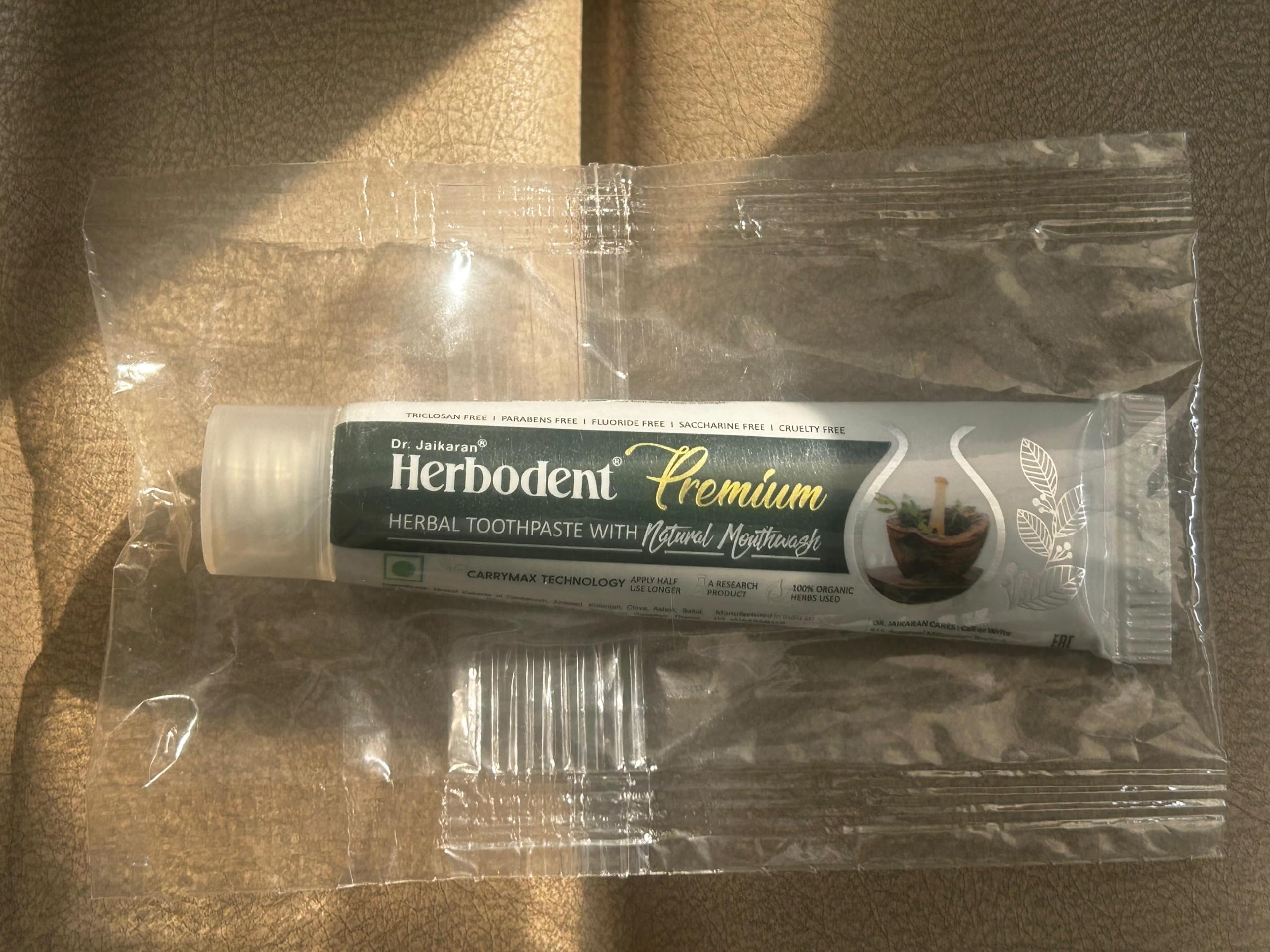 Herbodent® Premium Toothpaste - A Unique Blend of 21 Herbs Like Neem, Clove, Cinnamon, Cardamom with Natural Mouthwash - No Paraben, No Fluoride, No Saccharin (Natural Mint, 15g - Trial Pack) (B0D3FFMRT5) Amazon Price History, Amazon Price Tracker