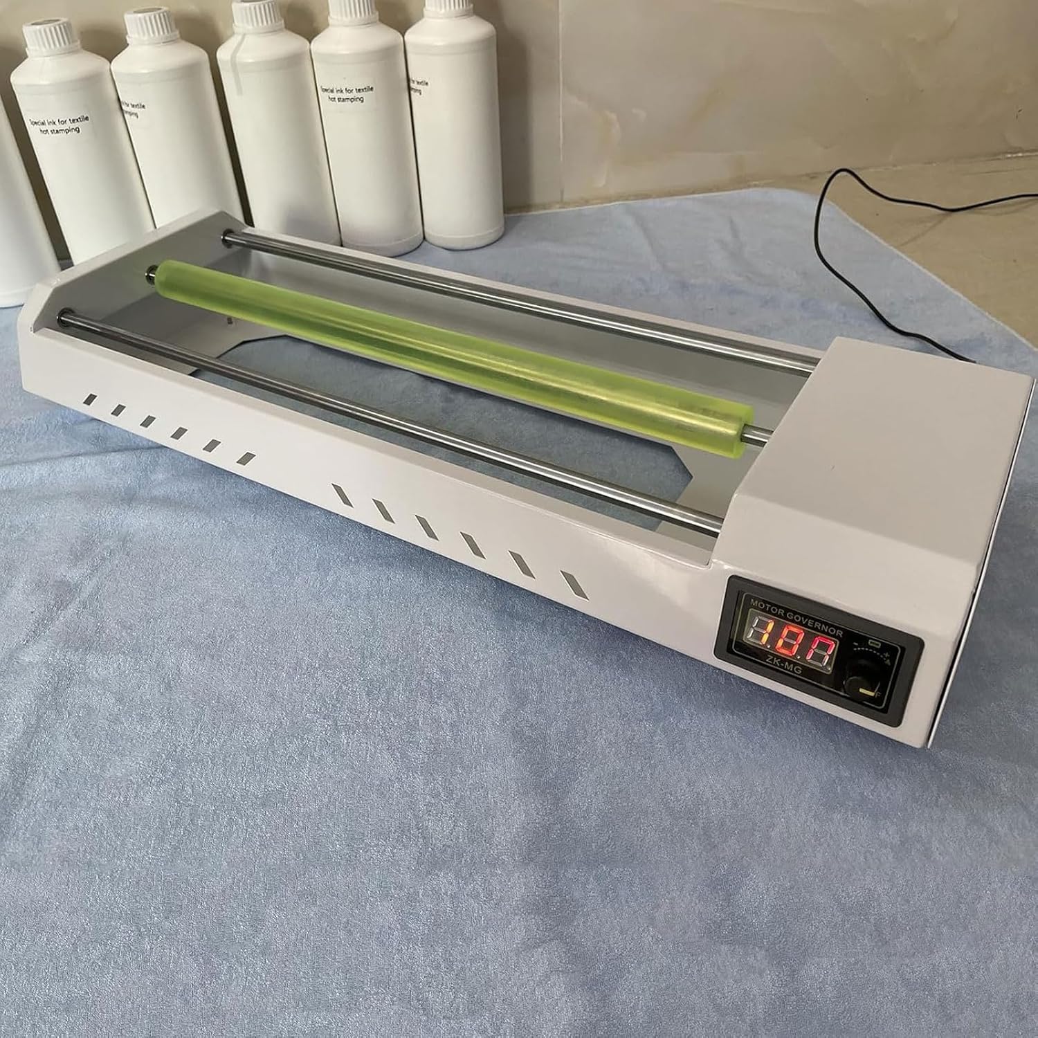 110-220V 6W Electric Paint Shaker Machine,Avoid Precipitation Rolling Machine,Hold 6 Bottles of 1L Ink,DTF White Ink Rotator Shaker Roller Device,Vortex Mixer for DIY (B)