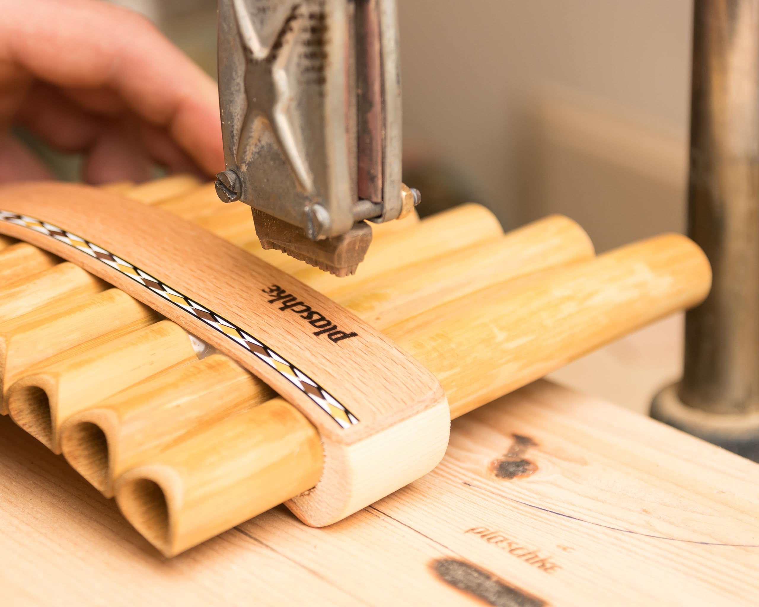 Plaschke Panflöte, Holzriemen Design, handgemacht mit Lehrbuch, 15 Rohre C-Dur