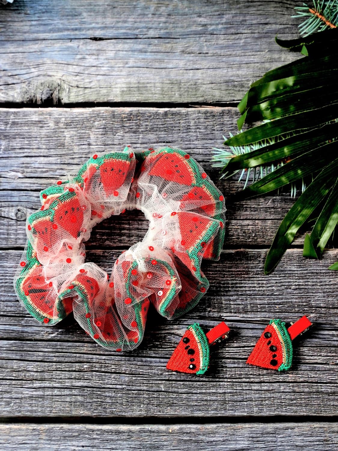 TIPY TIPY TAP KIDS WATERMELON SCRUNCHIE & CLIPS -SET OF 2 (B0CDLVFQ5F) Amazon Price History, Amazon Price Tracker