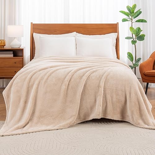 Miniatura 3 de Berkshire Blanket Manta clásica de felpa extra-Fluffy tamaño Queen, suave y mullida manta de pelo largo para sofá o cama, color caqui chino, 90 x 90