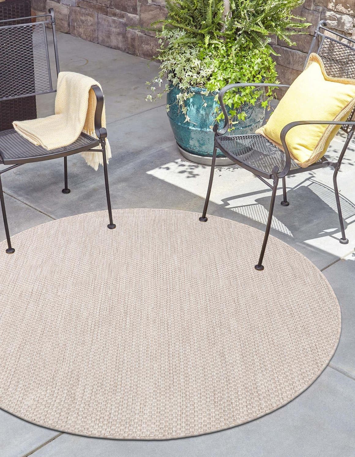 Unique Loom Outdoor Solid Collection Area Rug (3' 3" Round