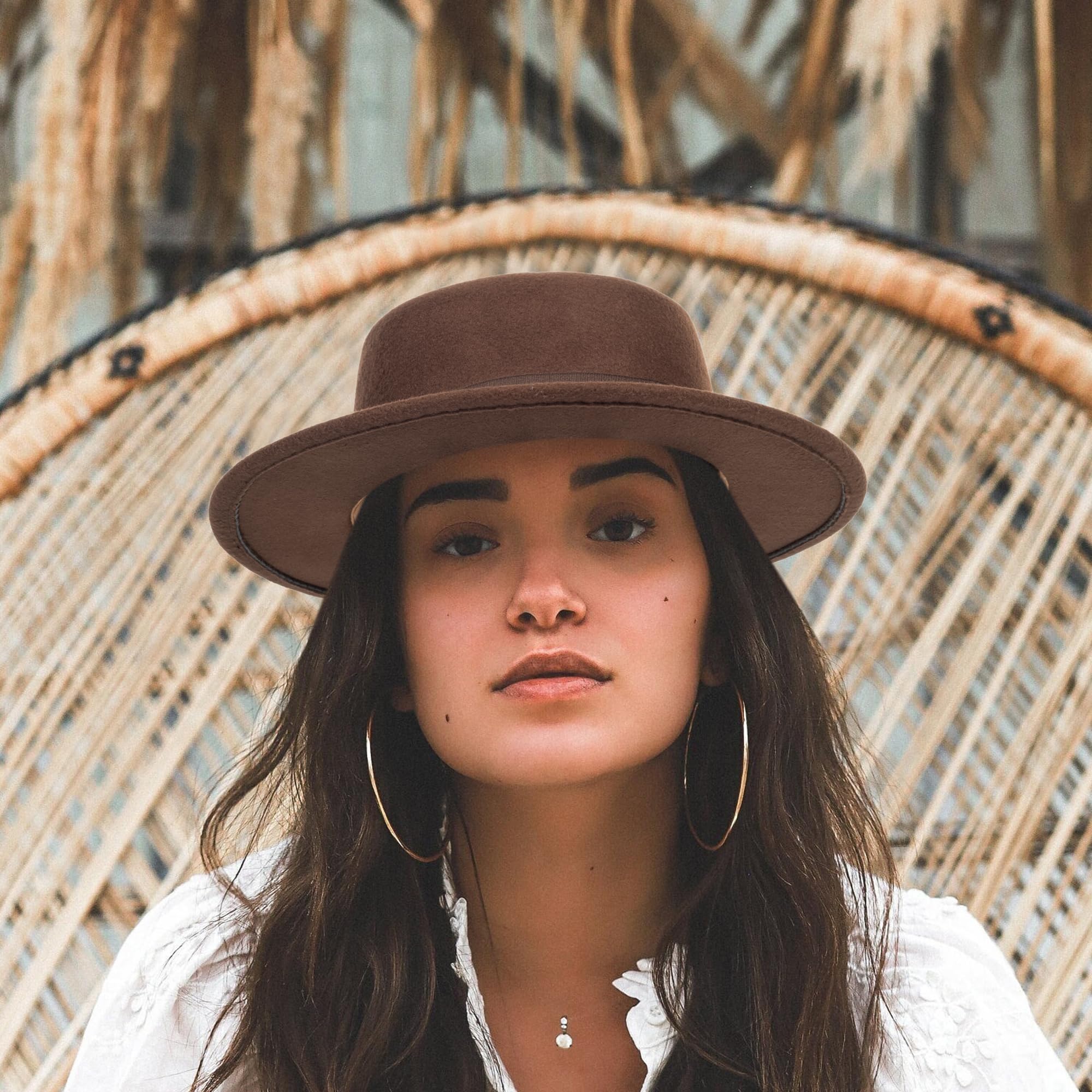 Cappello da uomo e donna, a tesa larga, in feltro, stile Fedora, cappello piatto per chiesa e derby