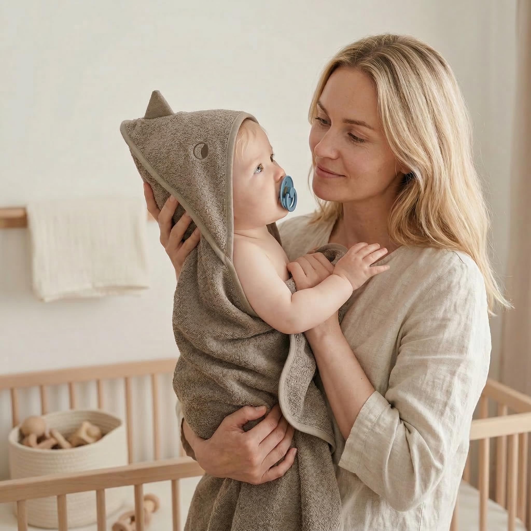 Denmark - Premium Bio-Baumwolle Baby-Badetuch - Kapuzenhandtücher für Kleinkinder und Babys für Neugeborene Mädchen und Jungen - Super weich und saugfähig, 32 x 32-2er-Pack (Handtuch Dino Green
