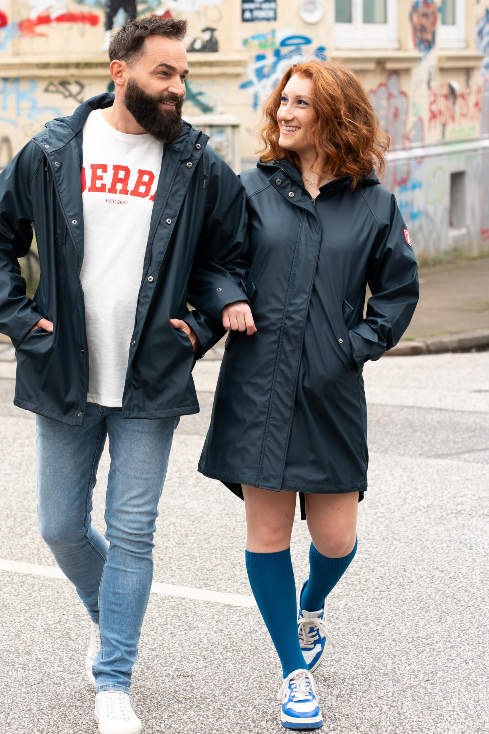 derbe Damen Regenjacke Traveby Plain - Blau 44 - Friesennerz | Frauen | Regenmantel | Mesh-Futter | Kurzmantel | Hamburg