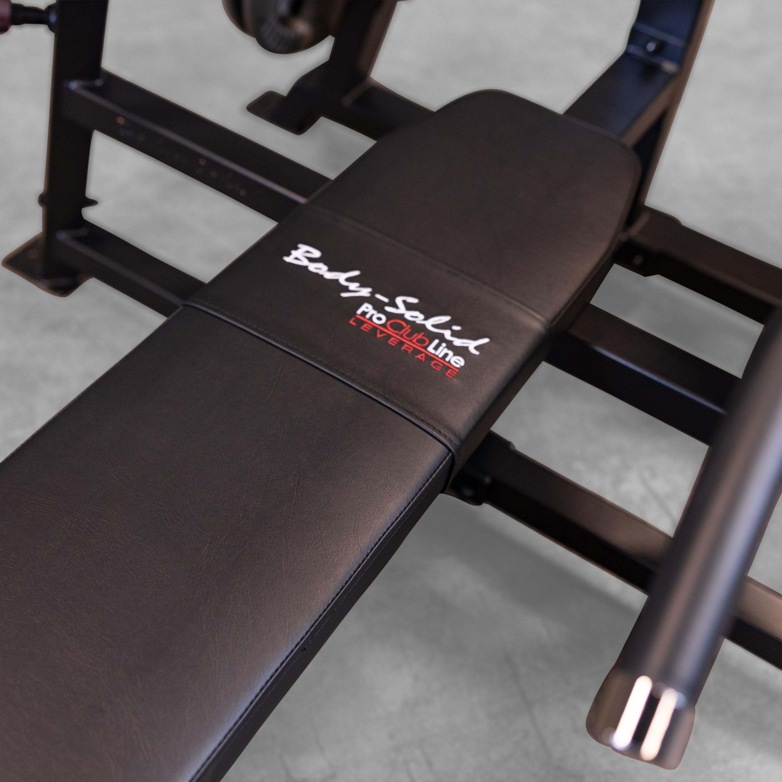 Amazon | Body-Solid Pro ClubLine (LVBP) 調節可能なレバレッジジム