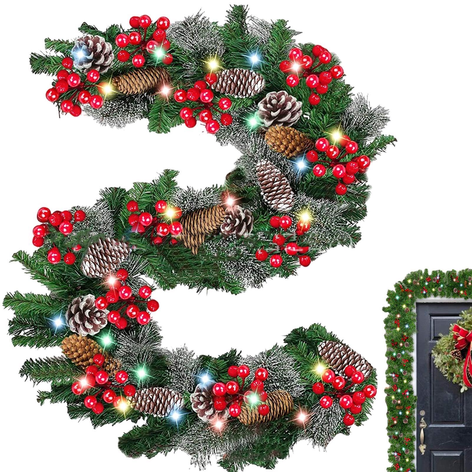 Guirlande de Noël en rotin avec ornements colorés pour illuminer votre maison