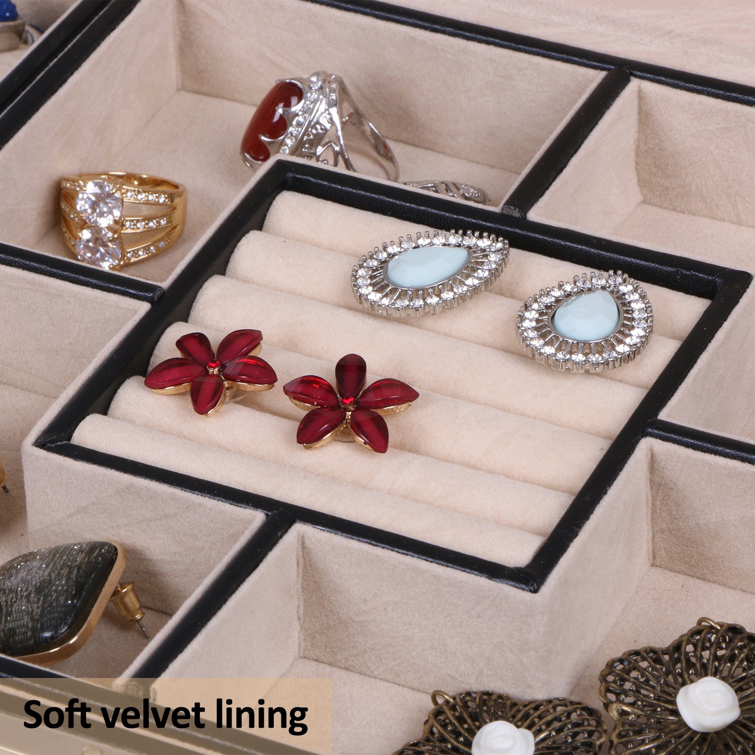BEWISHOME Joyero para hombre, organizador de joyas con 4 cajas de reloj, bandeja extraíble, estuche de almacenamiento de joyas para collares, aretes, anillos, pulseras, piel sintética, forro de