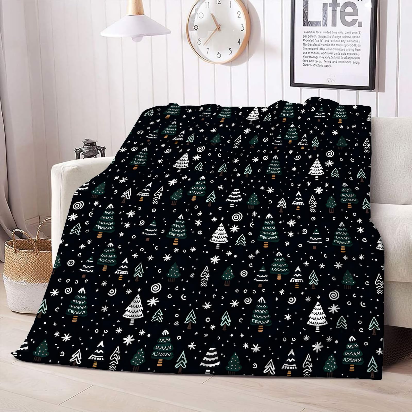 Kuscheldecke Flauschig mit Schneeflocken 150x200 cm - Klein Decke Fleecedecke Weich und Warm, Weihnachtsbaum Sofadecken Kuschelig Überwurf für Sofa, Couch, Bett & Wohnzimmer, Wohndecke Schwarz